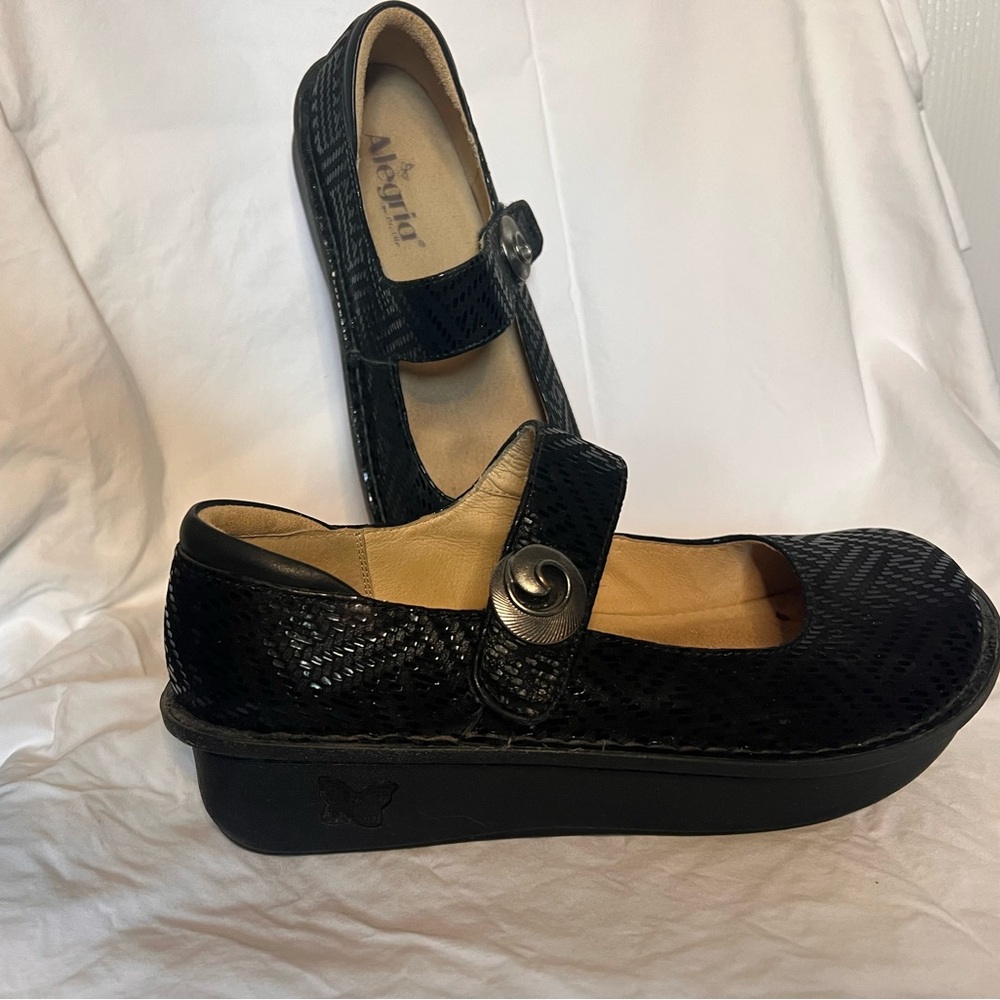 Alegria Black Textured Mary Jane with Silver Button Accent - Picture 6 of 7